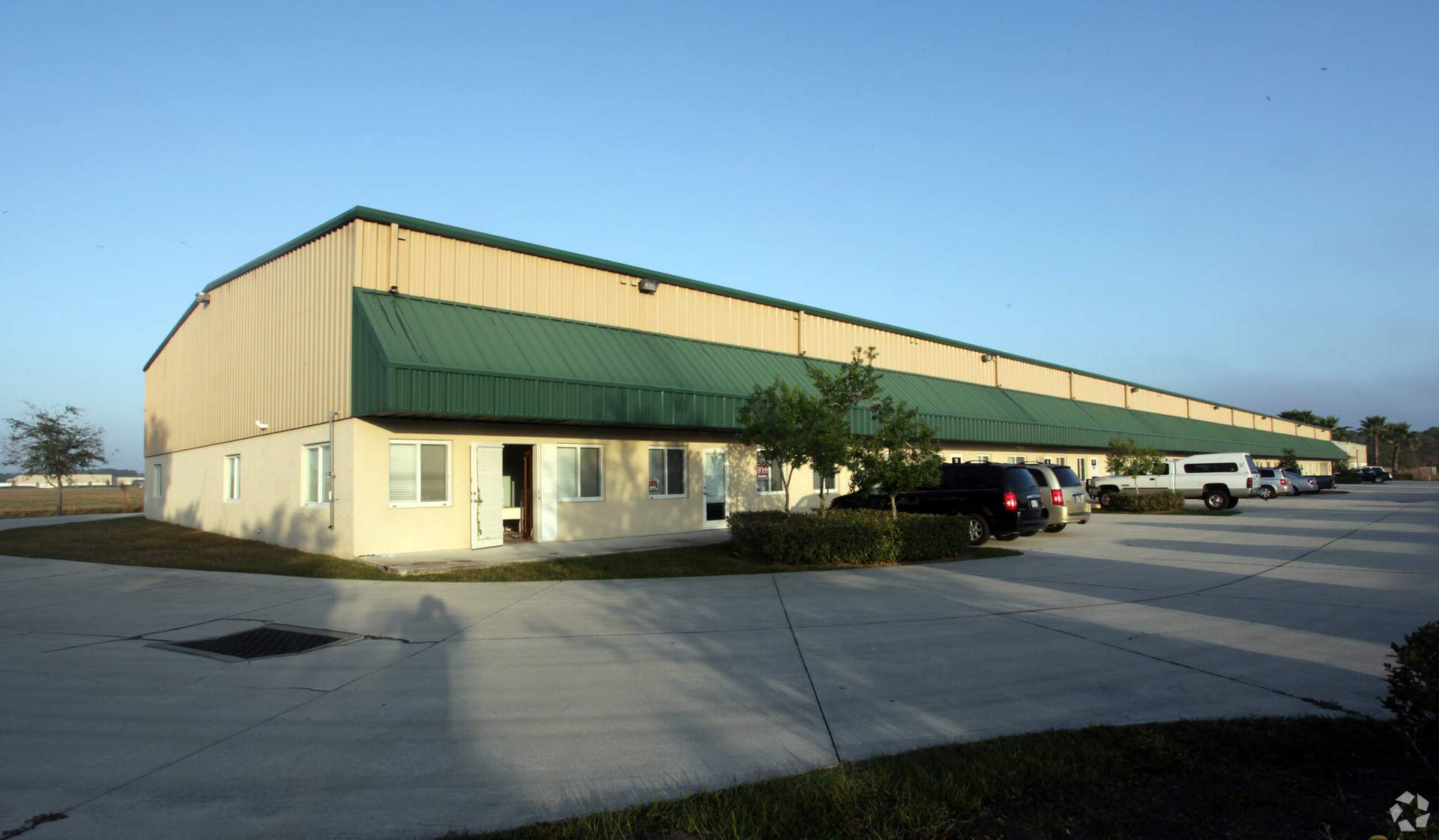 121 Triple Diamond Blvd