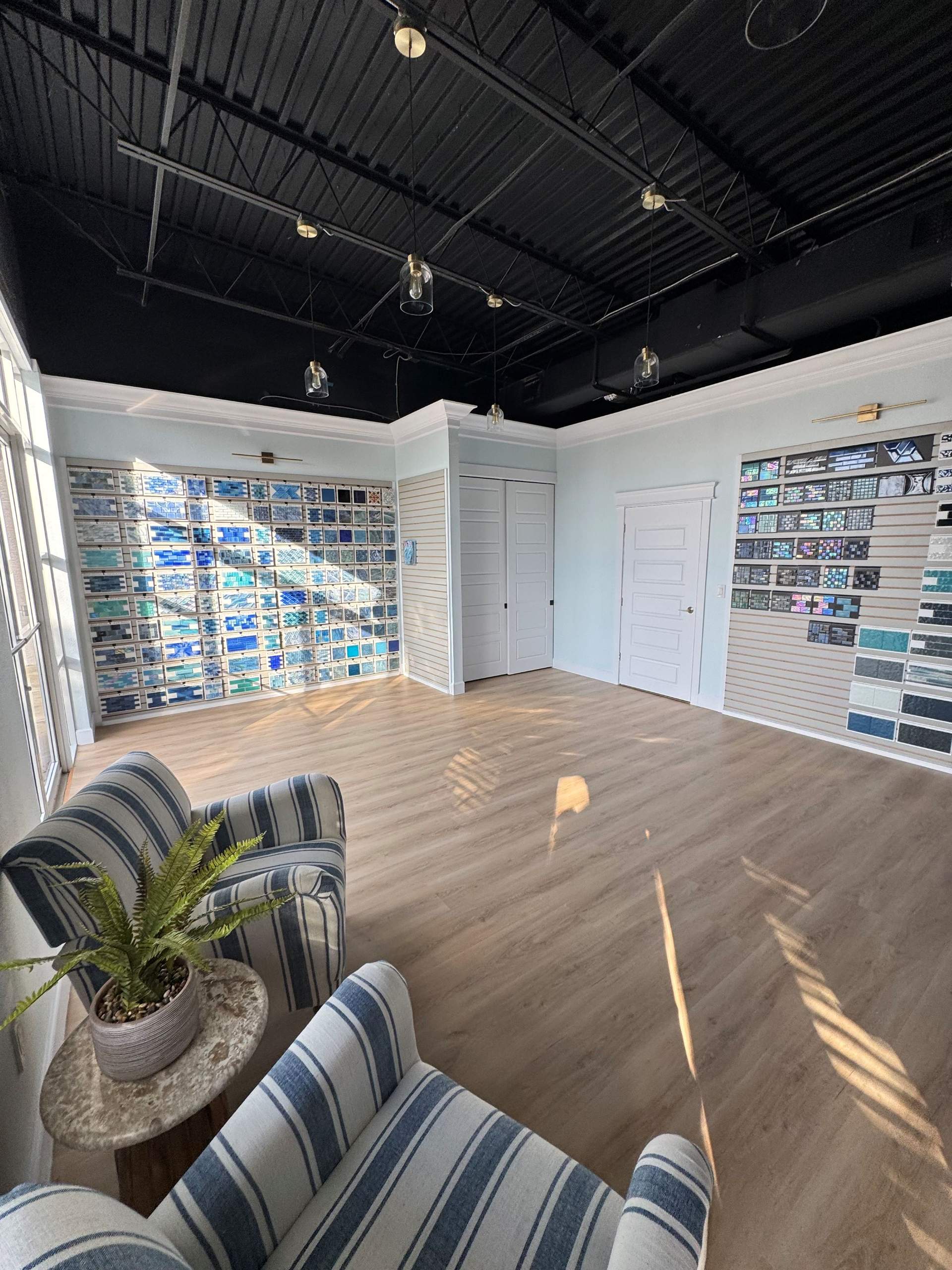 7361 International Place